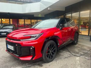 Uusi RAV4 on koeajettavana Kuopiossa!!