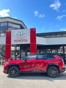 Nyt on hyvä hetki vaihtaa uuteen Toyota RAV4:ään