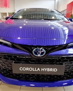 ”Kuinka hyvän tuntuinen auto tämä onkaan” Odotettu, uudistunut Corolla nyt Kuopiossa! Hyödynnä edut: Winterpack uuteen Corolla H...
