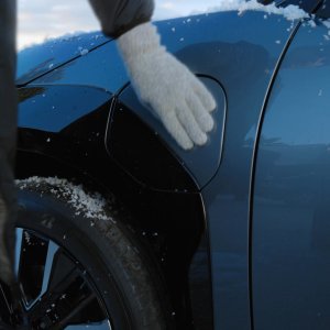 Uuteen bZ4X:ään saatavilla oleva 22 kW:n sisäinen laturi tarjoaa entistä nopeamman ja tehokkaamman latauksen