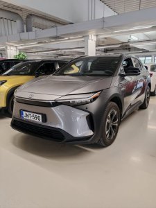 ⚡ Toyota bZ4X vaihtoautot – nyt rahoitustarjouksella!